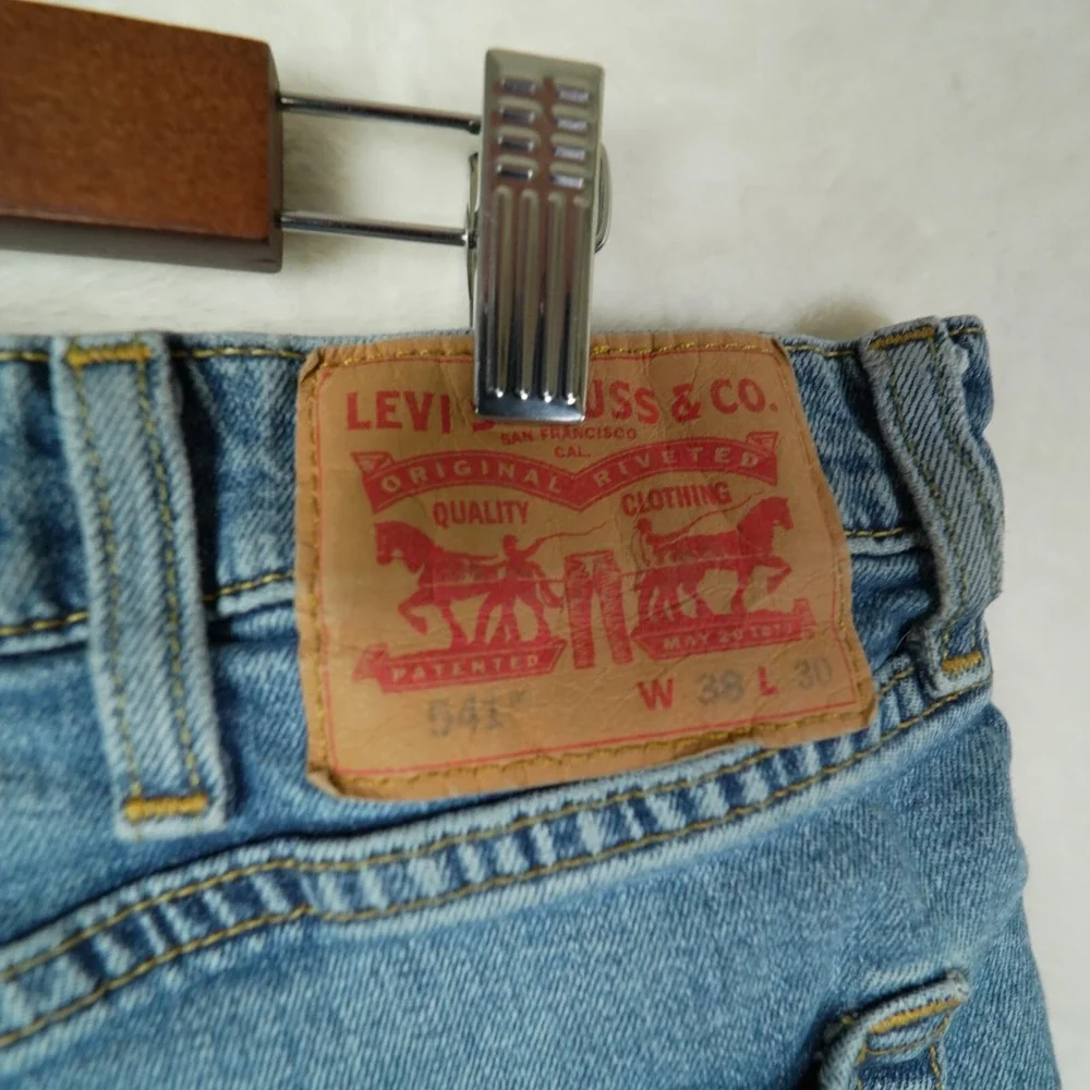 Levis 541 Athletic‎ Taper Mens Jeans Light Wash Blue 38x30 (Fits 37x28) Distress